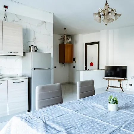 Light - 10 Min Malpensa Airport Apartment *