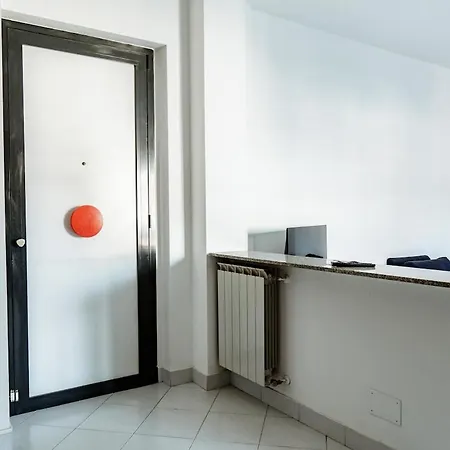 Light - 10 Min Malpensa Airport Apartment *